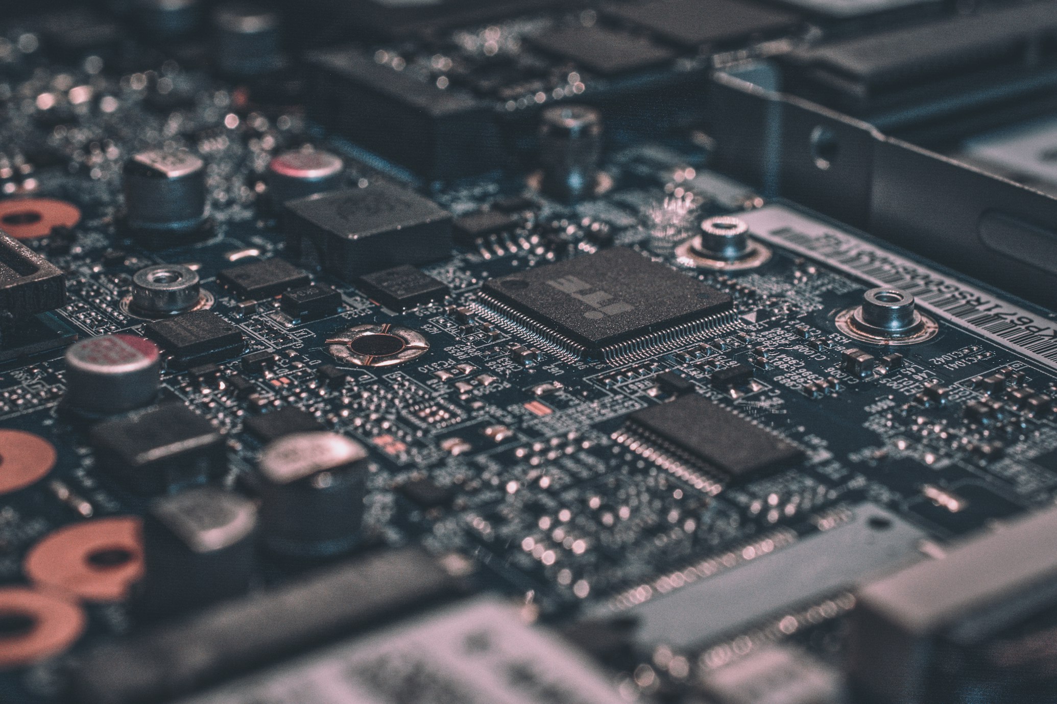 Il futuro dell'AI: la corsa verso l'autosufficienza hardware