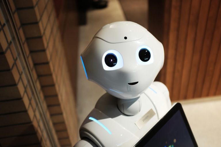 Il paradosso dell'AI: perché la tecnologia non aumenta ancora la produttività aziendale